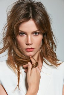 Sylvia Hoeks Sylvia Hoeks